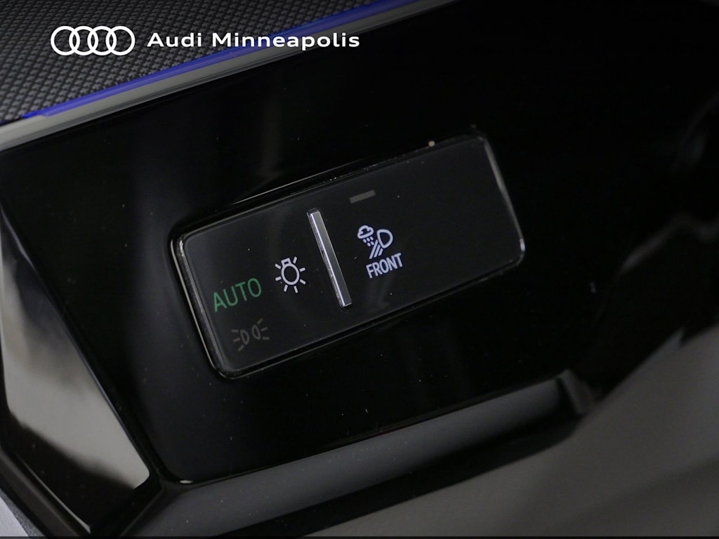 Thumbnail: 2024 Audi Q8 e-tron - 20