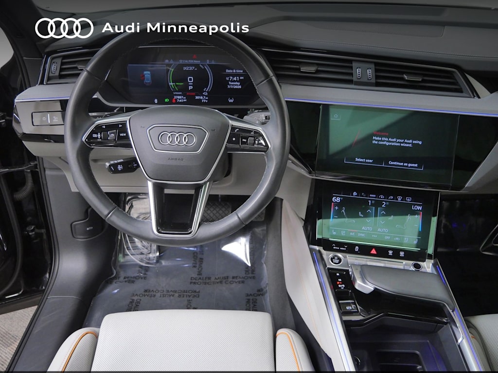 Thumbnail: 2024 Audi Q8 e-tron - 2