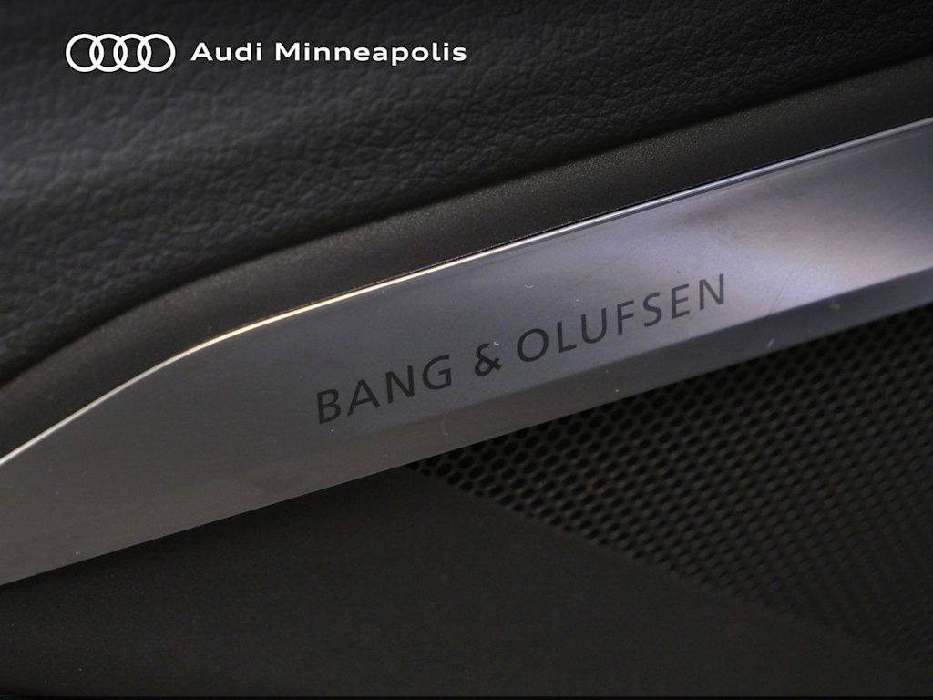 Thumbnail: 2024 Audi Q8 e-tron - 6