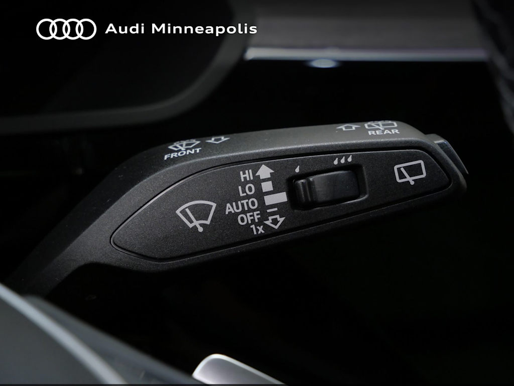 Thumbnail: 2024 Audi Q8 e-tron - 6