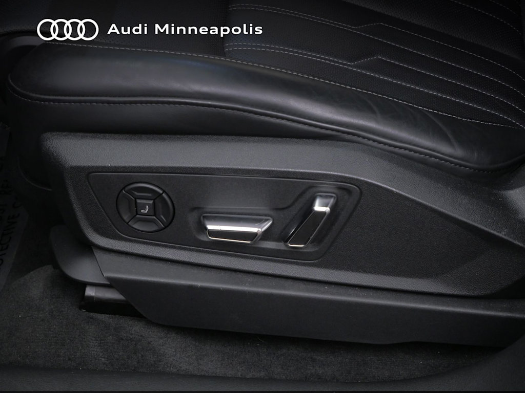 Thumbnail: 2024 Audi Q8 e-tron - 17