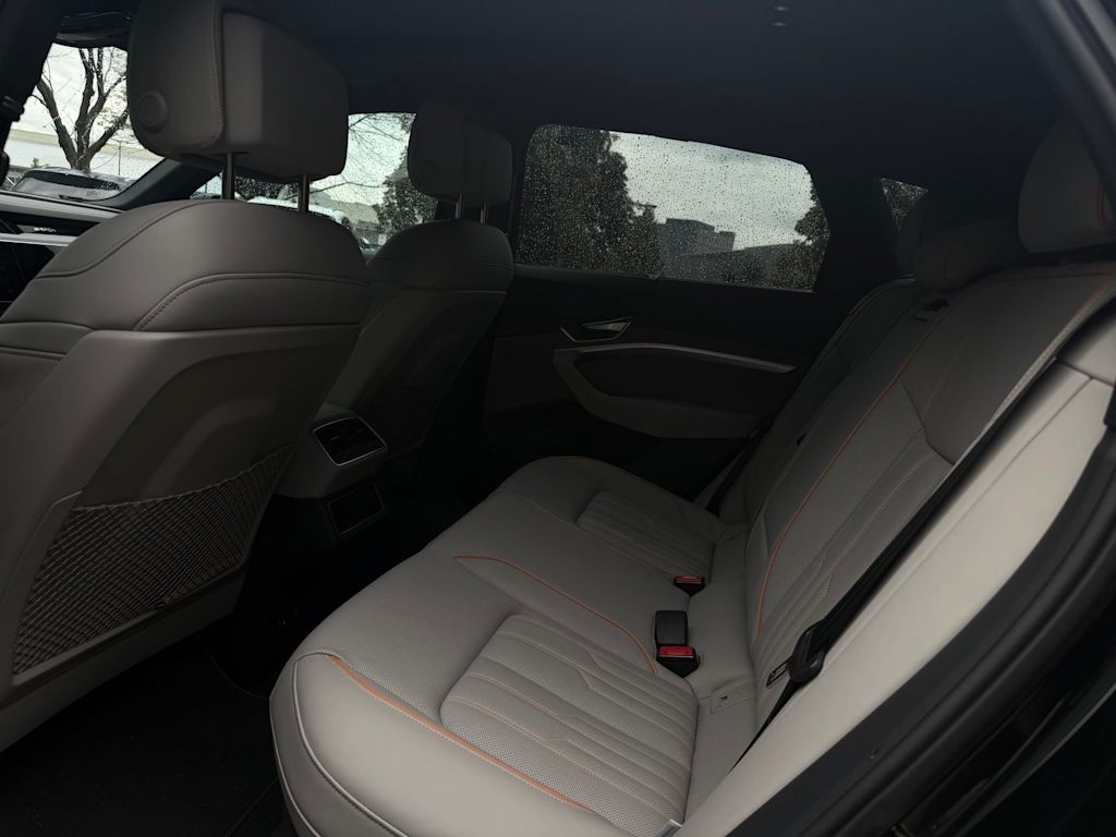 Thumbnail: 2024 Audi Q8 e-tron - 5