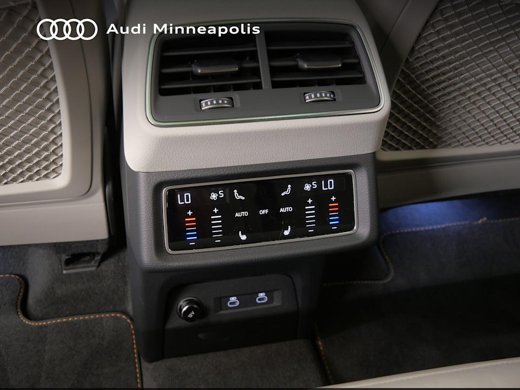 Thumbnail: 2024 Audi Q8 e-tron - 18