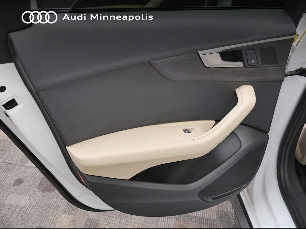 Thumbnail: 2017 Audi Allroad - 18