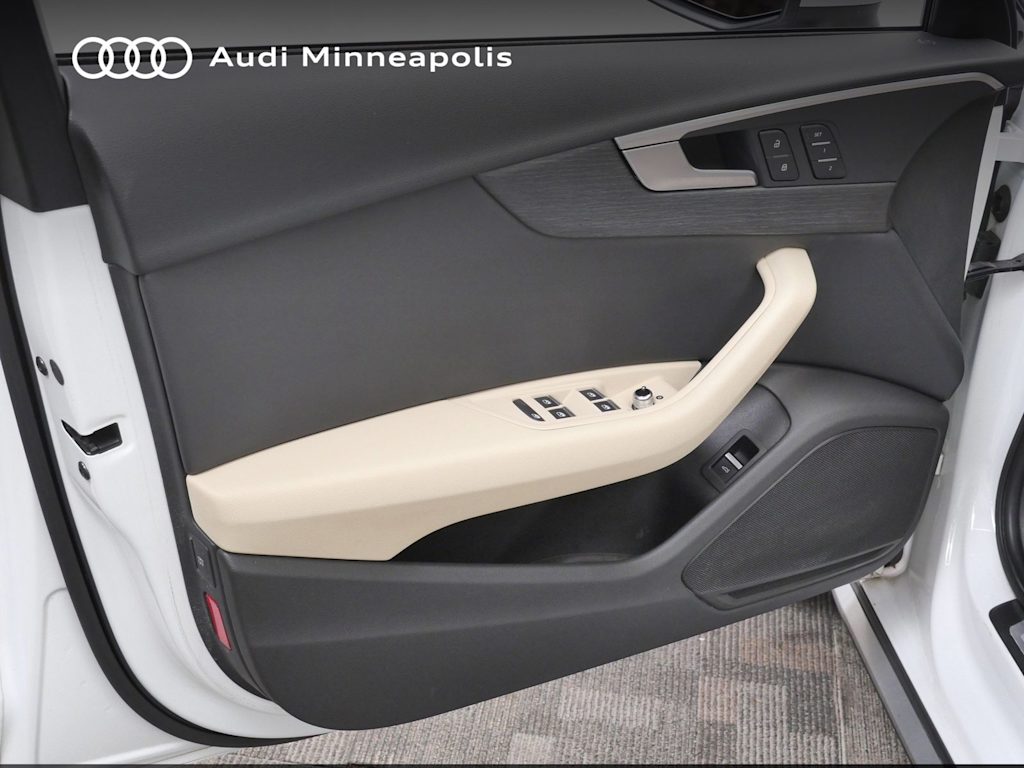 Thumbnail: 2017 Audi Allroad - 16