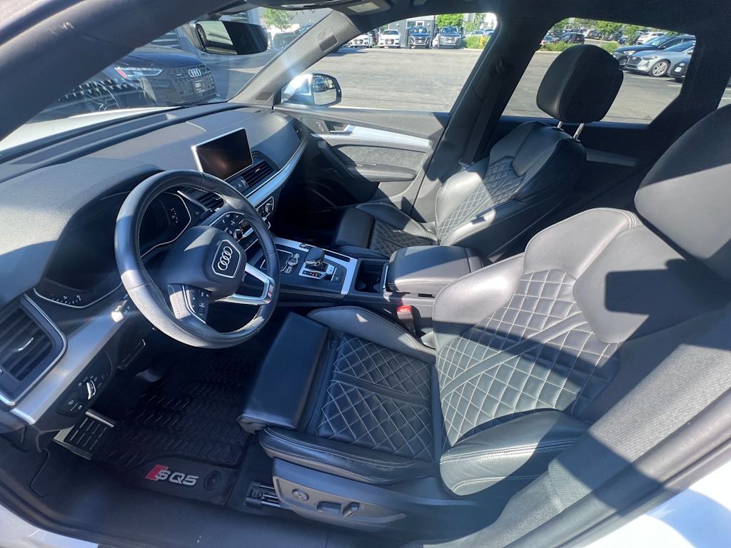 Thumbnail: 2018 Audi SQ5 - 5