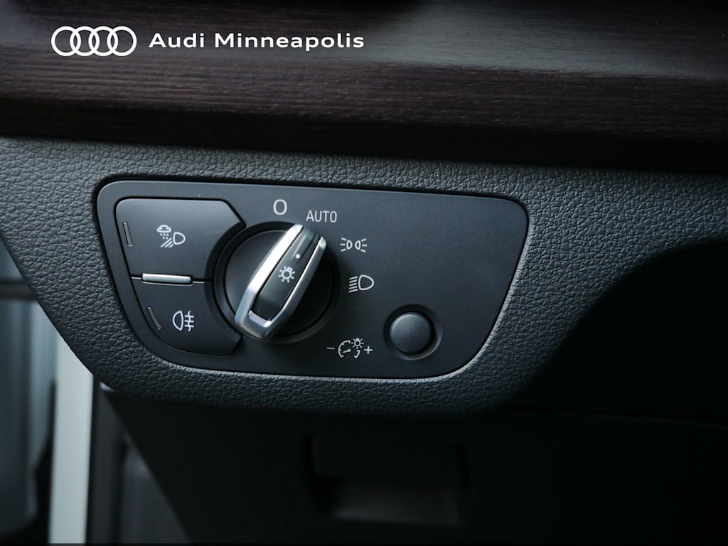 Thumbnail: 2023 Audi Q5 - 19