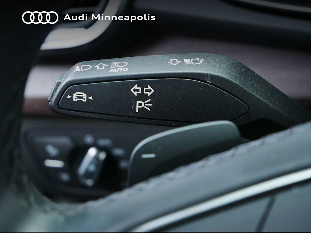 Thumbnail: 2023 Audi Q5 - 23