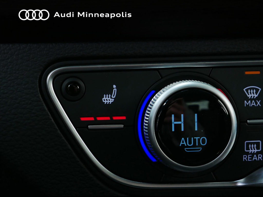 Thumbnail: 2023 Audi Q5 - 25