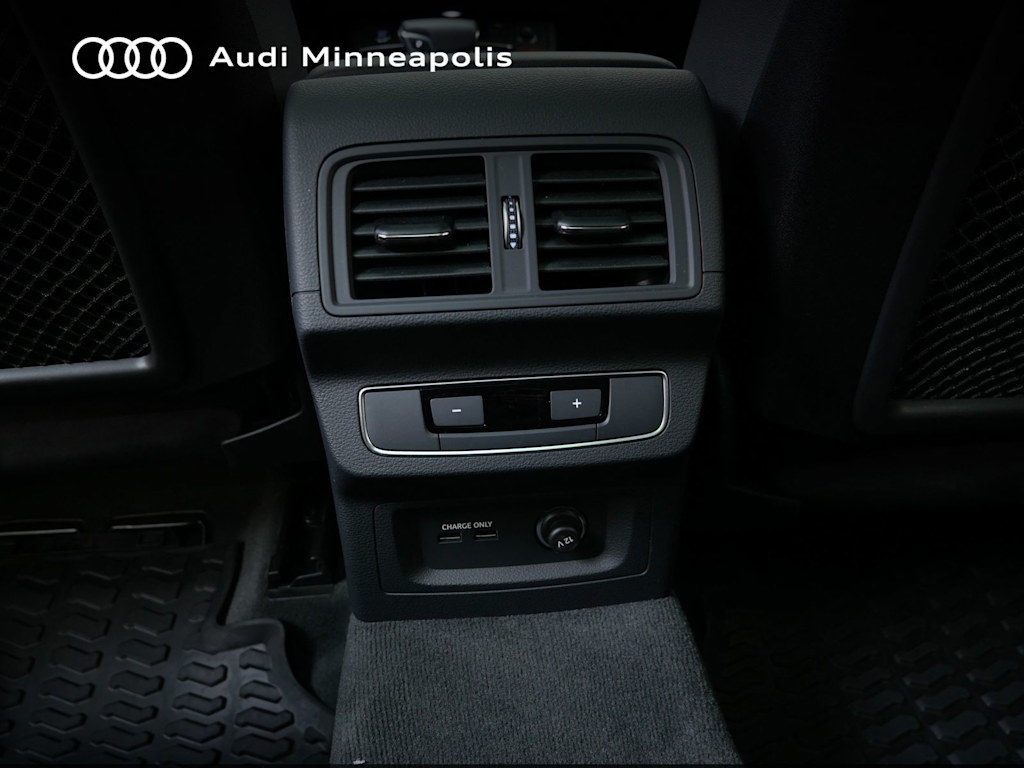 Thumbnail: 2023 Audi Q5 - 19