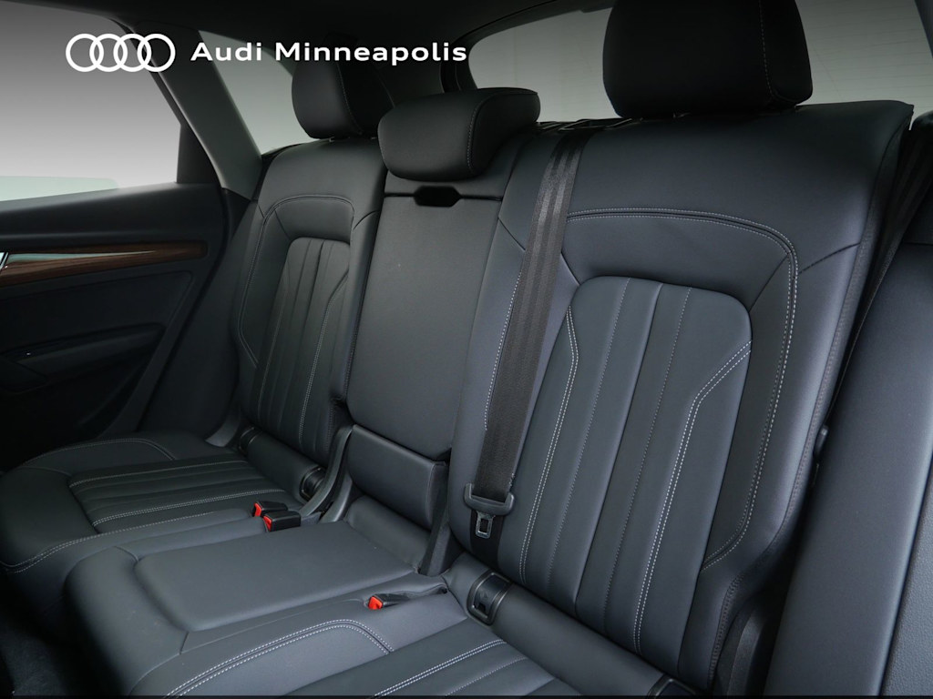 Thumbnail: 2023 Audi Q5 - 8