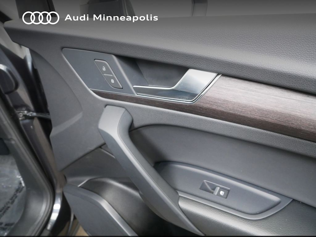 2024 Audi Q5 Premium 30