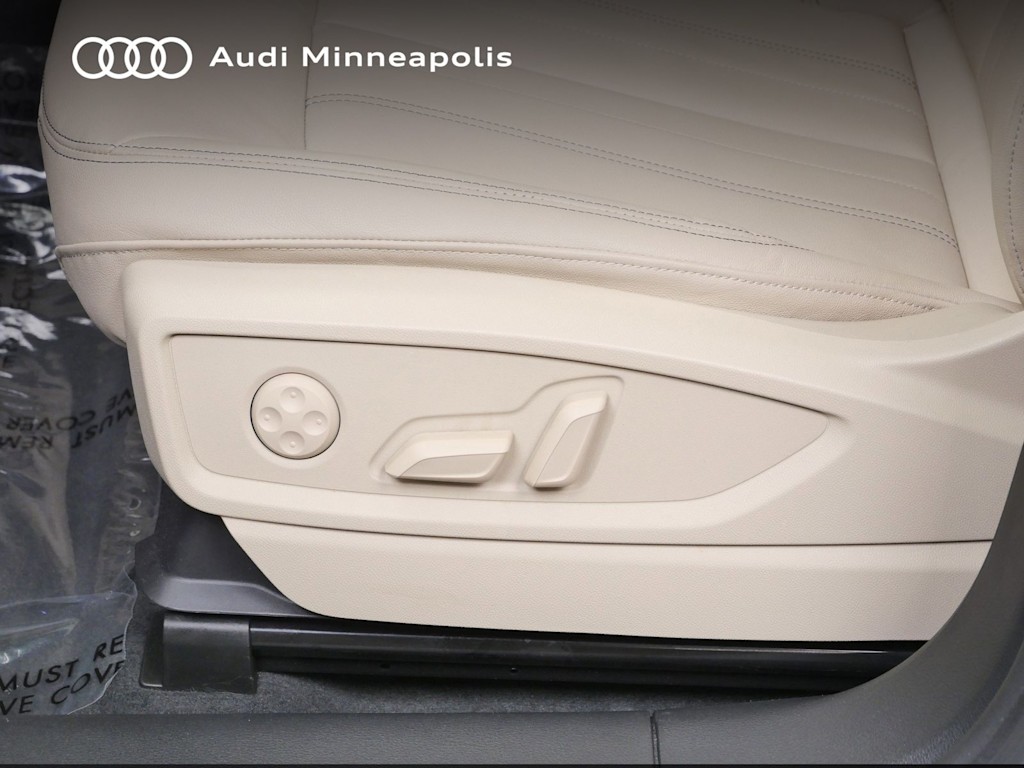 Thumbnail: 2023 Audi Q5 - 15