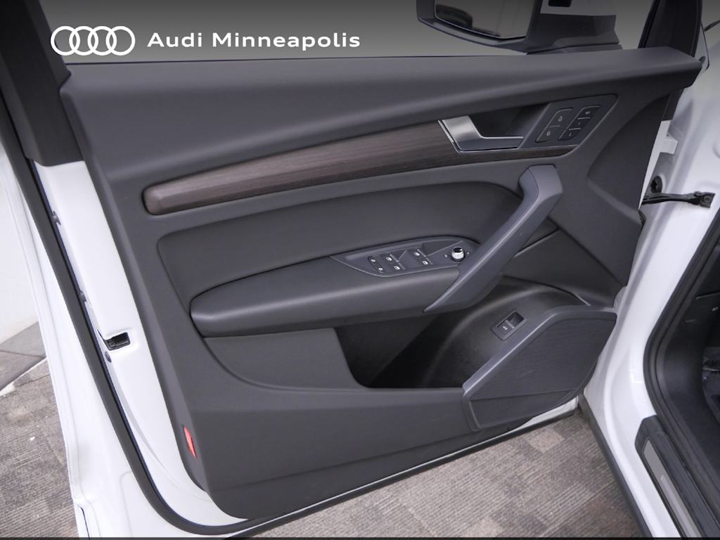 Thumbnail: 2024 Audi Q5 - 15