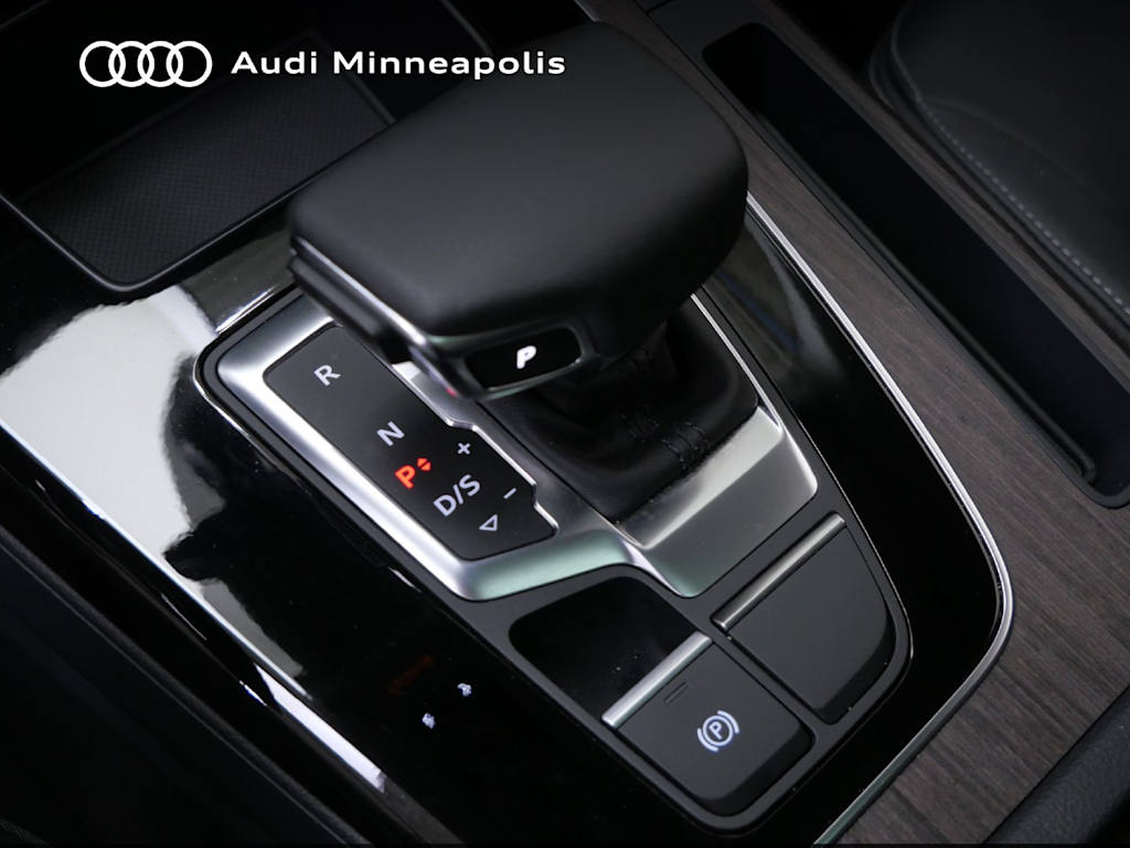 Thumbnail: 2024 Audi Q5 - 10