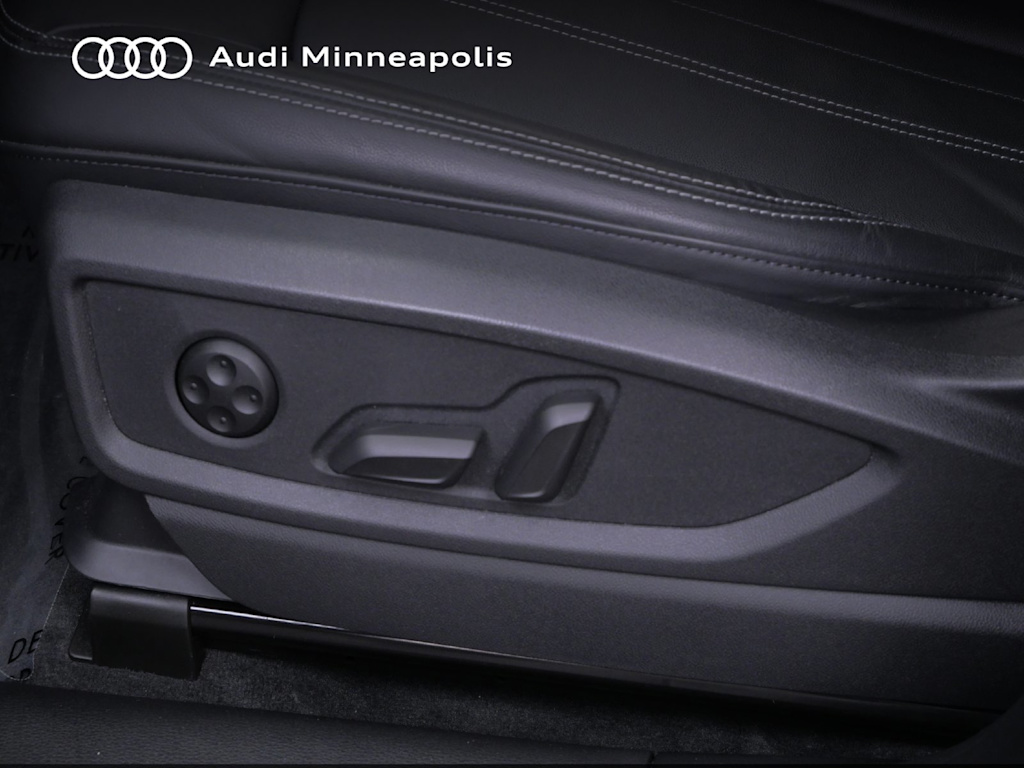 Thumbnail: 2024 Audi Q5 - 16