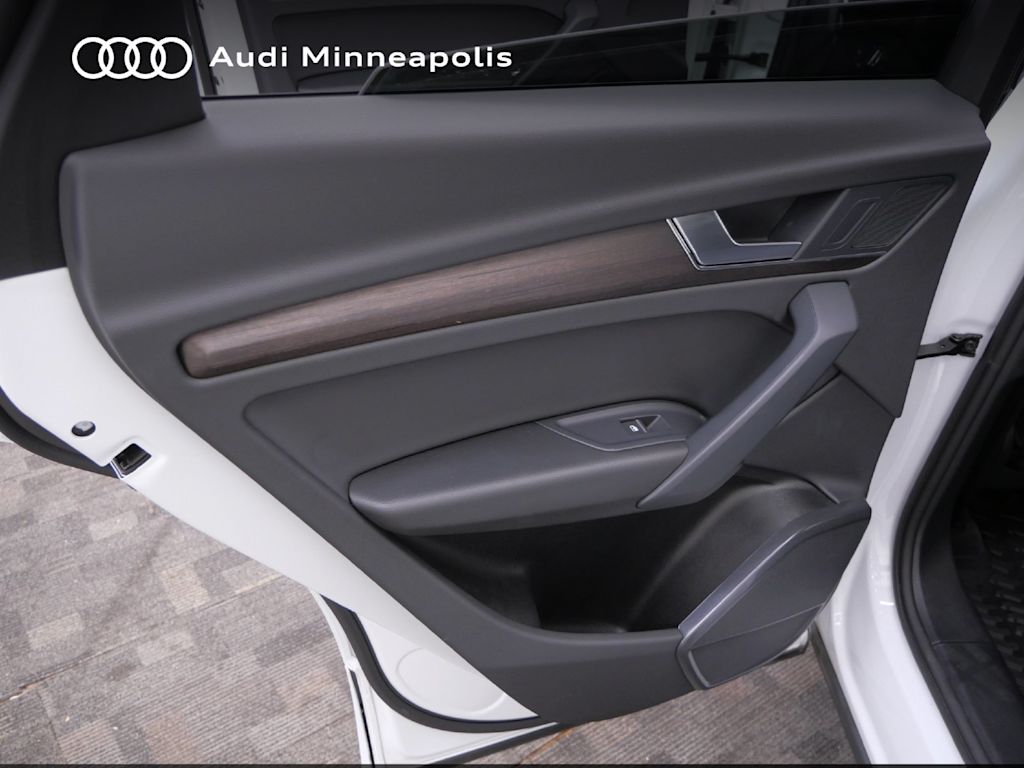 Thumbnail: 2024 Audi Q5 - 17