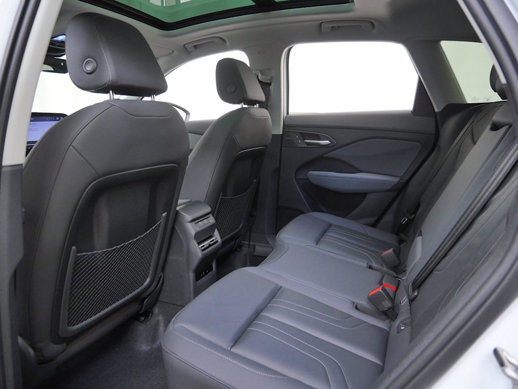Thumbnail: 2026 Audi Q3 - 7