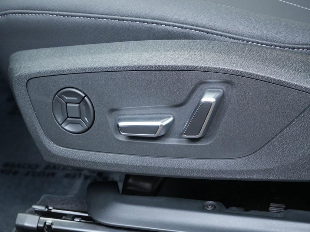 Thumbnail: 2026 Audi Q3 - 13