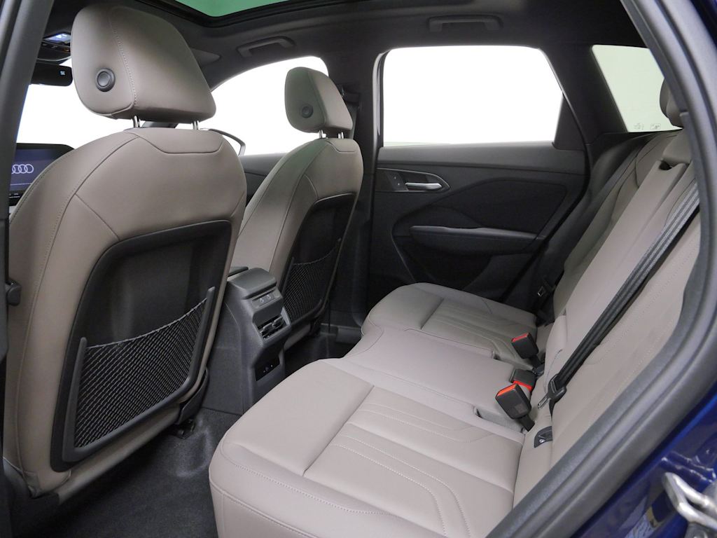 Thumbnail: 2026 Audi Q3 - 7