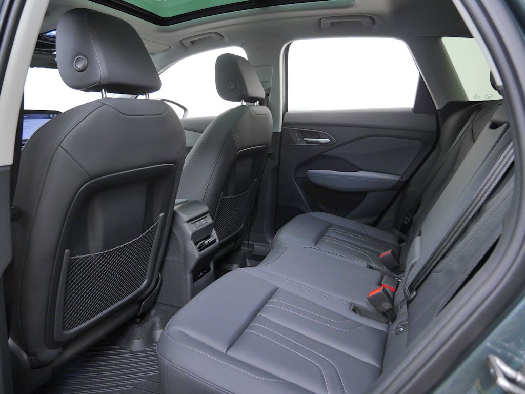Thumbnail: 2026 Audi Q3 - 7