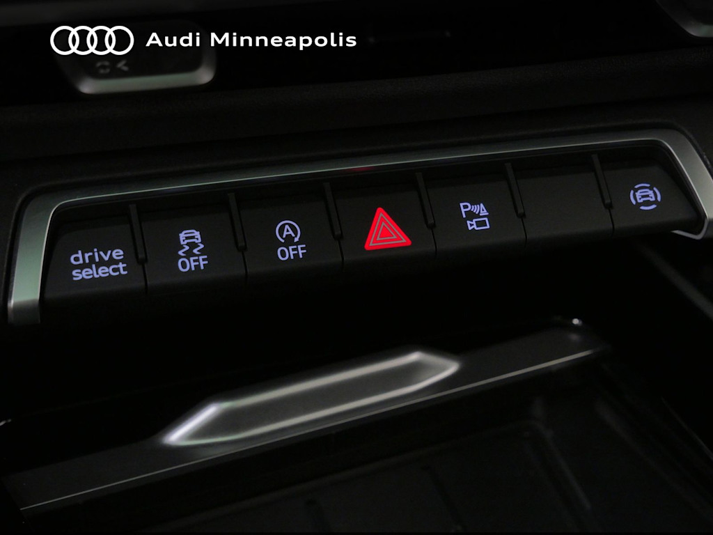 Thumbnail: 2026 Audi Q3 - 25