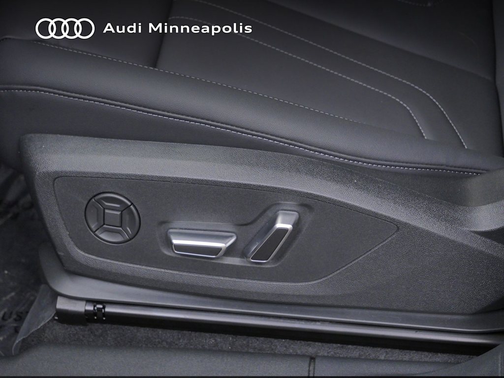 Thumbnail: 2026 Audi Q3 - 16