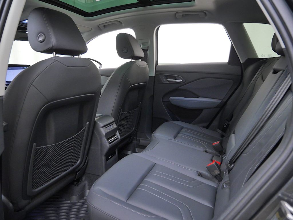 Thumbnail: 2026 Audi Q3 - 7