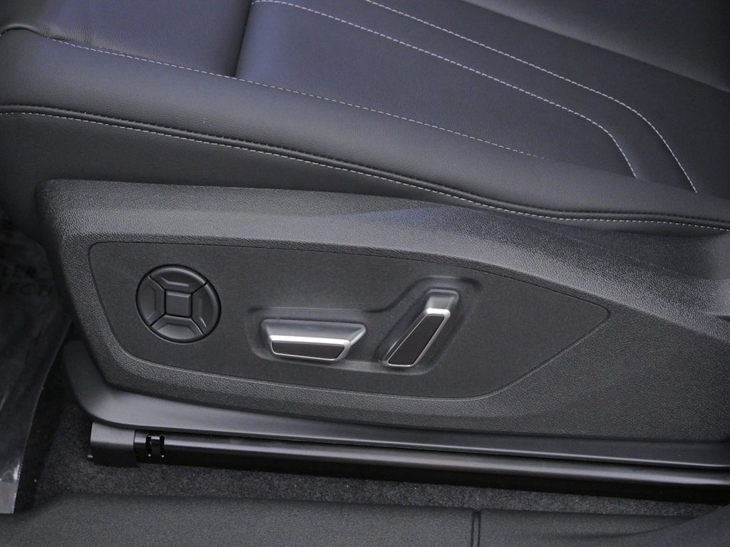 Thumbnail: 2026 Audi Q3 - 13