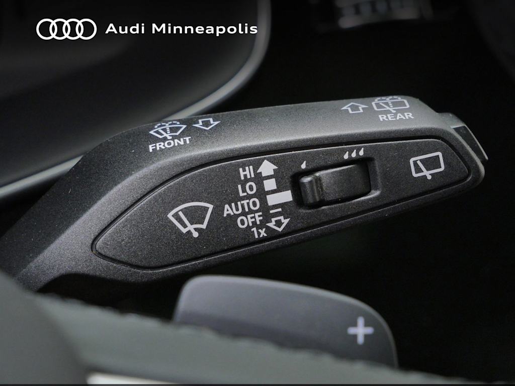 Thumbnail: 2023 Audi Q7 - 11
