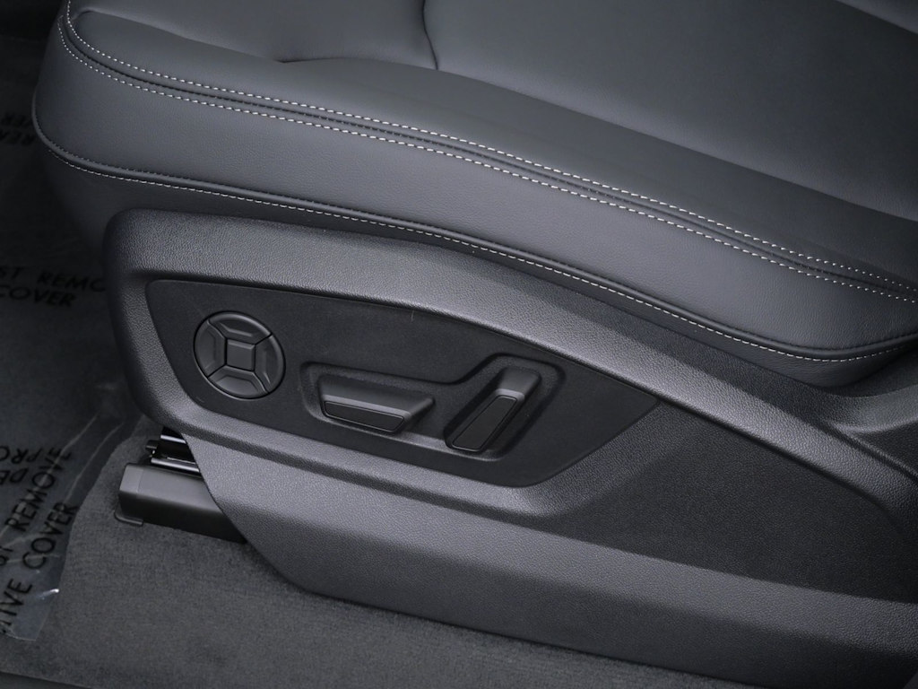 Thumbnail: 2026 Audi Q7 - 13