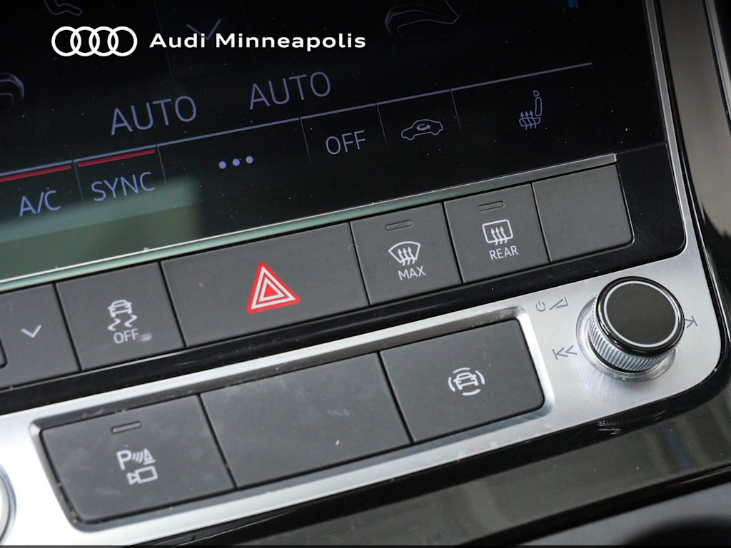 Thumbnail: 2023 Audi Q7 - 25