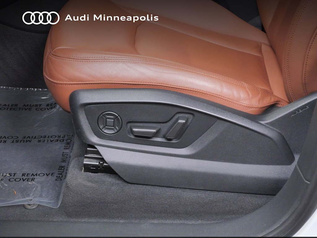 Thumbnail: 2023 Audi Q7 - 15