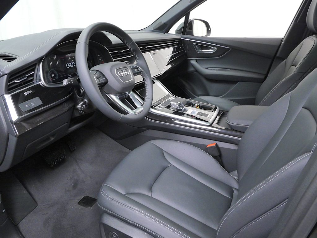 Thumbnail: 2026 Audi Q7 - 7