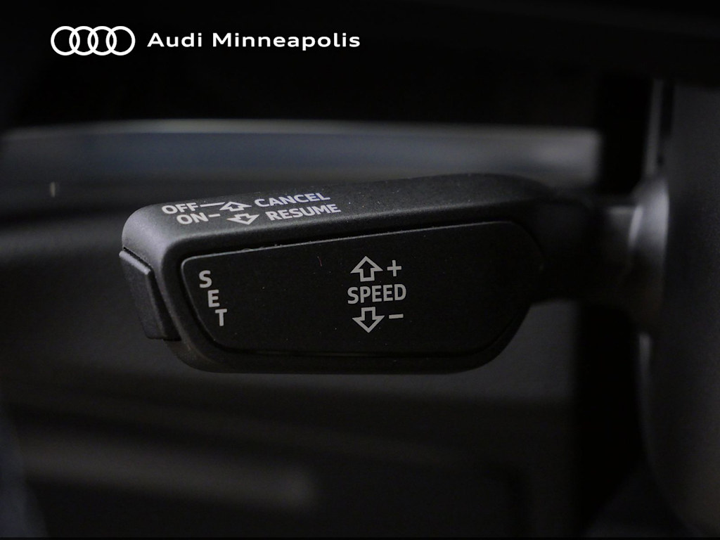 Thumbnail: 2023 Audi Q3 - 22