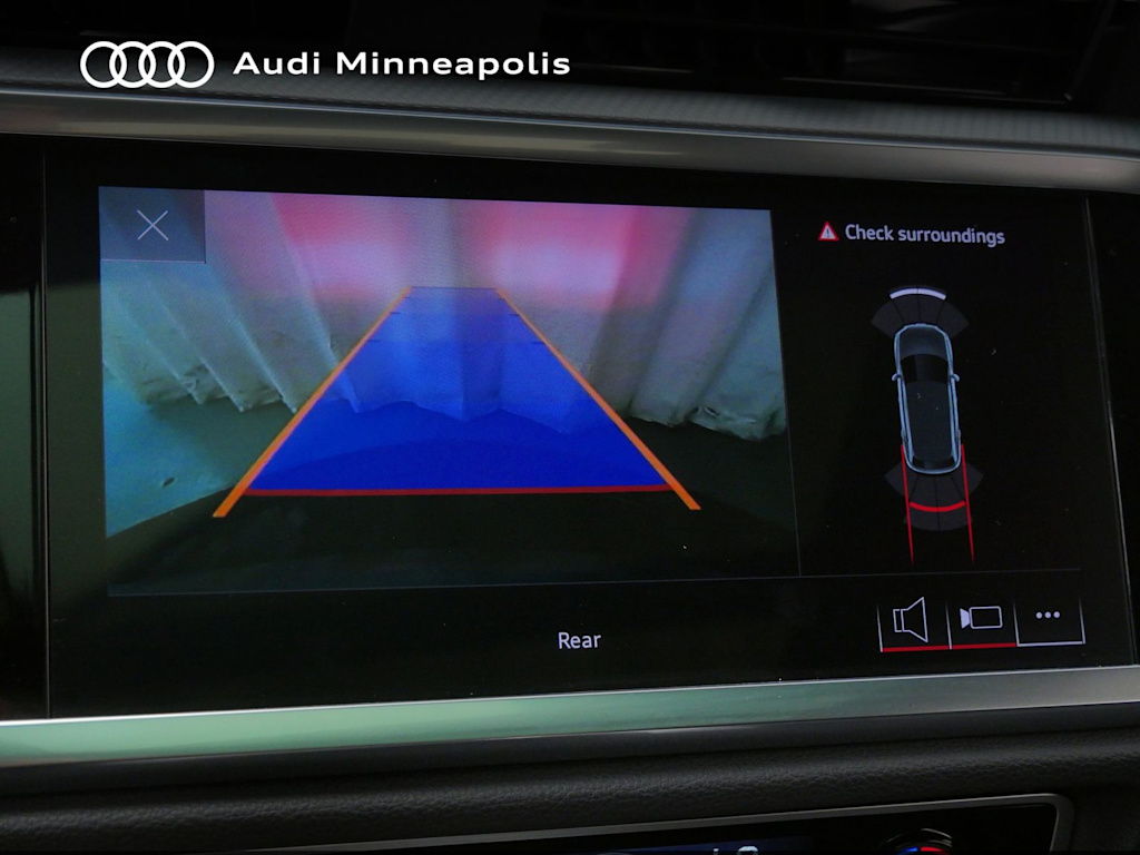 Thumbnail: 2023 Audi Q3 - 26