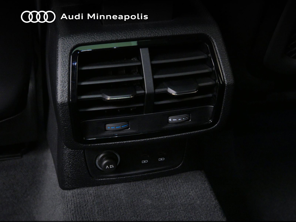 Thumbnail: 2023 Audi Q3 - 17