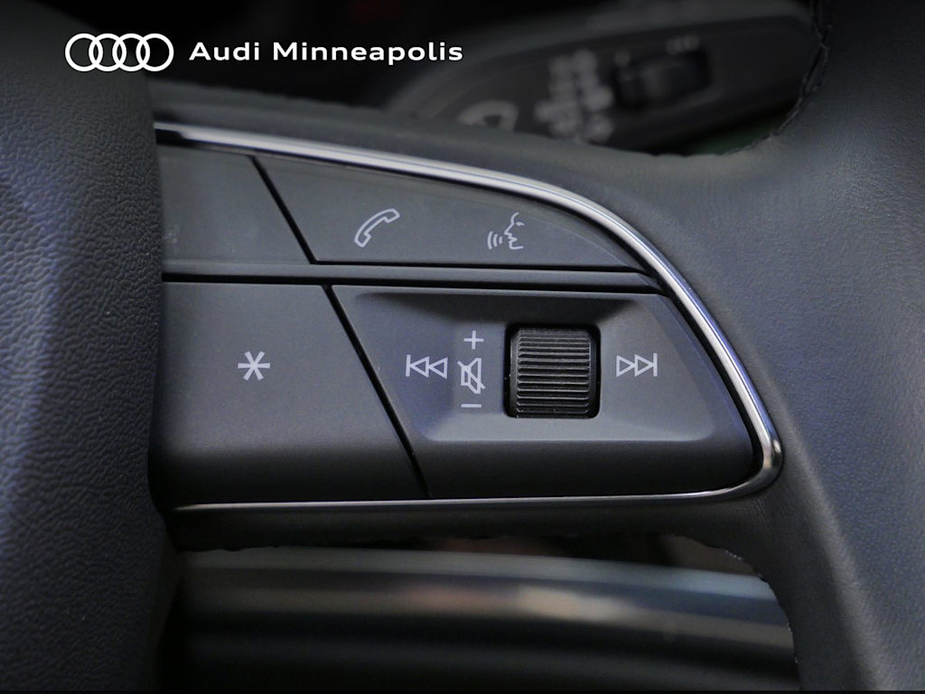 Thumbnail: 2023 Audi Q3 - 21