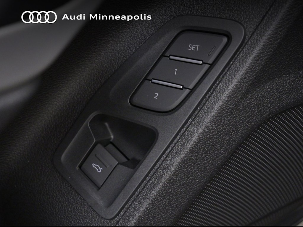 Thumbnail: 2023 Audi Q3 - 18