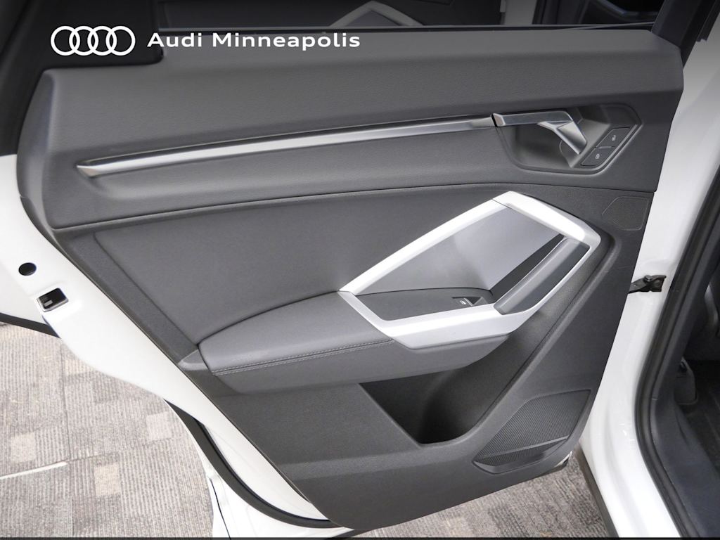 Thumbnail: 2023 Audi Q3 - 17