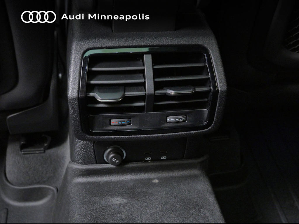 Thumbnail: 2023 Audi Q3 - 18