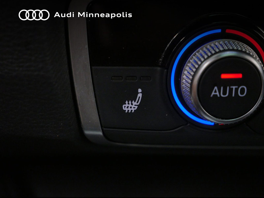 Thumbnail: 2021 Audi Q3 - 25