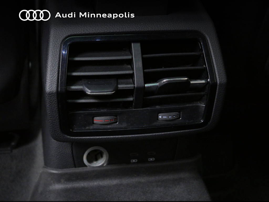 Thumbnail: 2021 Audi Q3 - 18