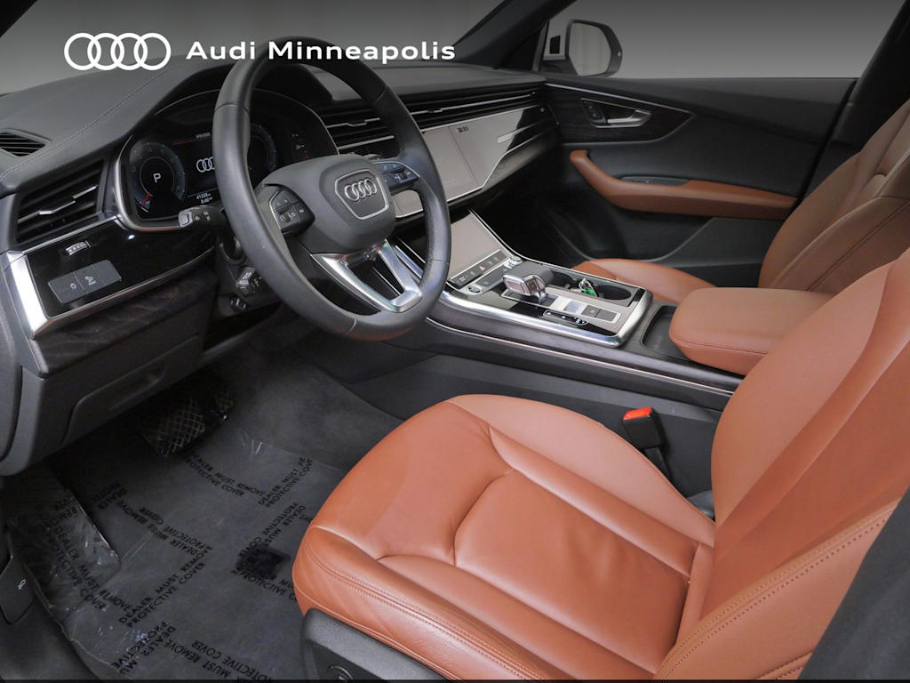 Thumbnail: 2023 Audi Q8 - 7