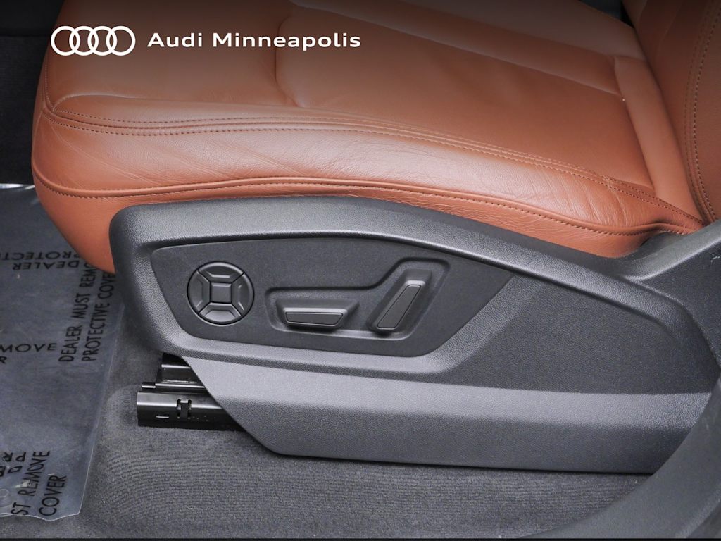 Thumbnail: 2023 Audi Q8 - 15