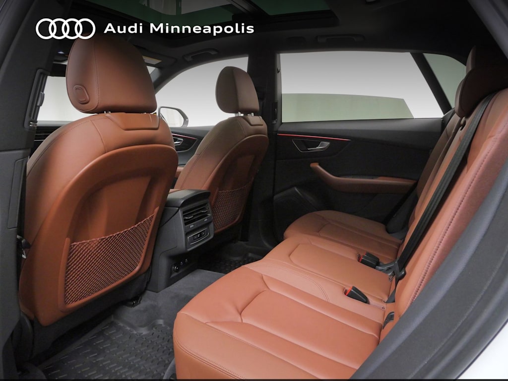 Thumbnail: 2023 Audi Q8 - 8