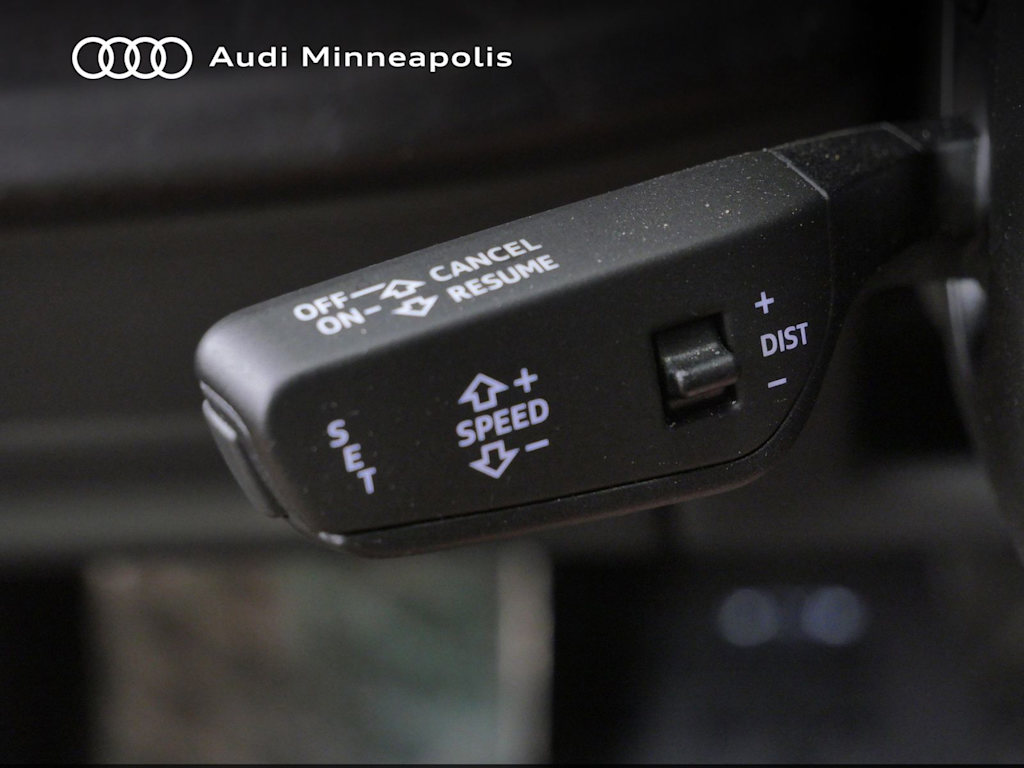 Thumbnail: 2023 Audi Q8 - 22
