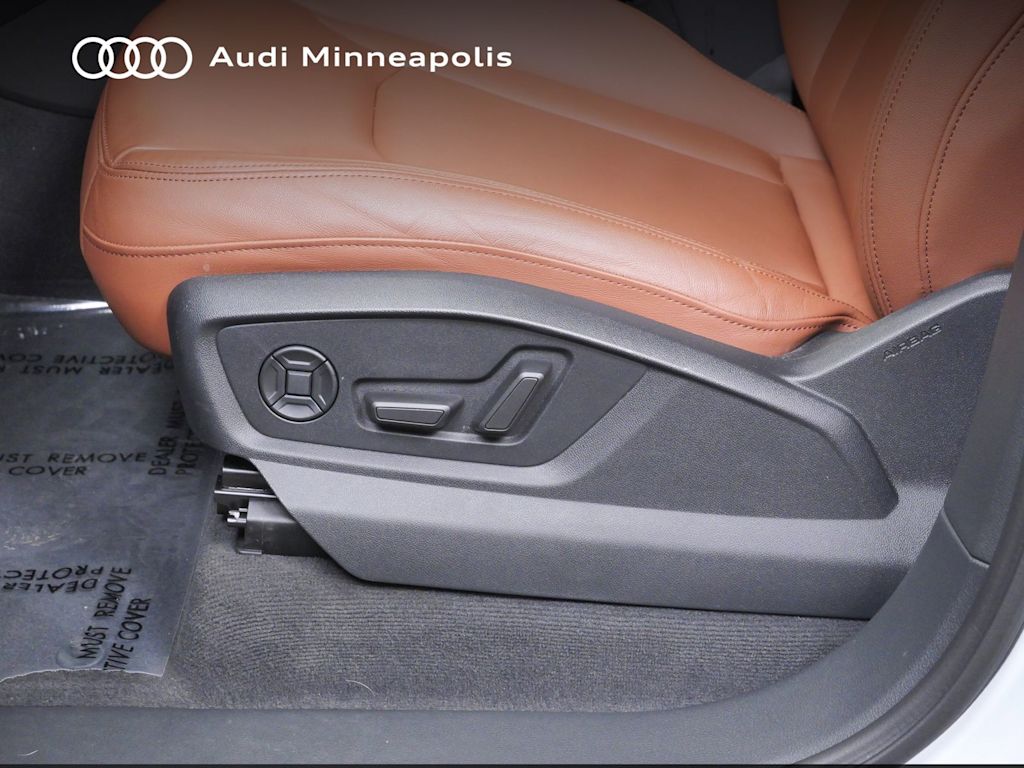 Thumbnail: 2023 Audi Q7 - 16