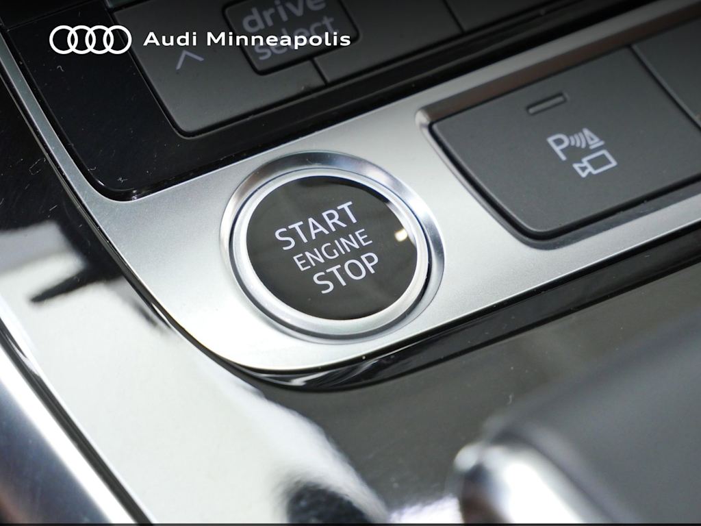 Thumbnail: 2023 Audi Q7 - 25