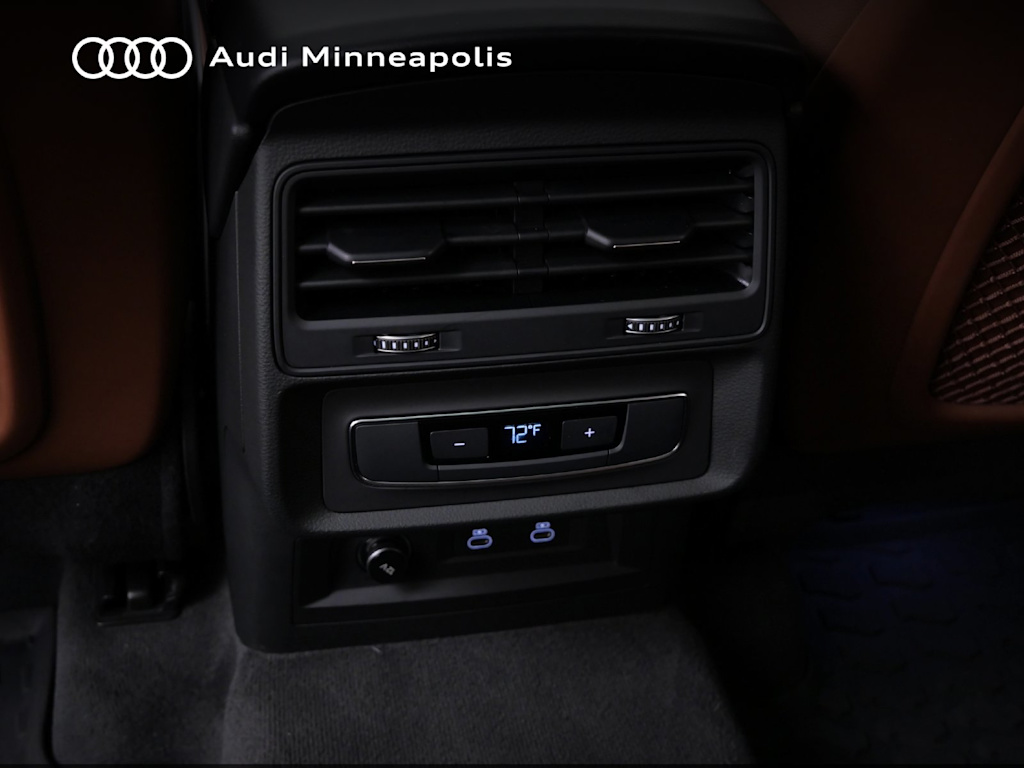 Thumbnail: 2023 Audi Q7 - 18